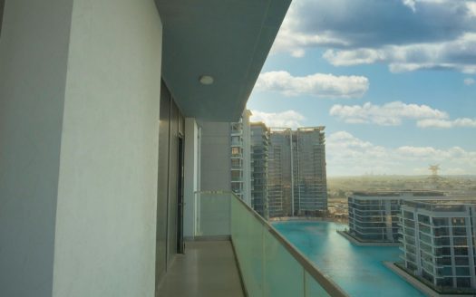 Waterfront Corner Apartment | District One | Vacant