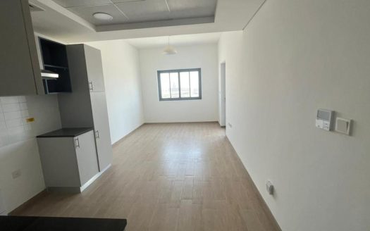 Modern finish | Spacious | Multiple Cheques