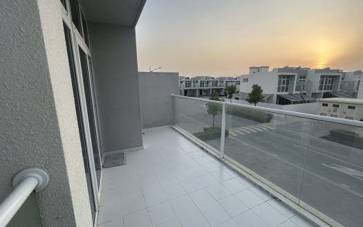 Close to Park| Vacant| Landscape Garden