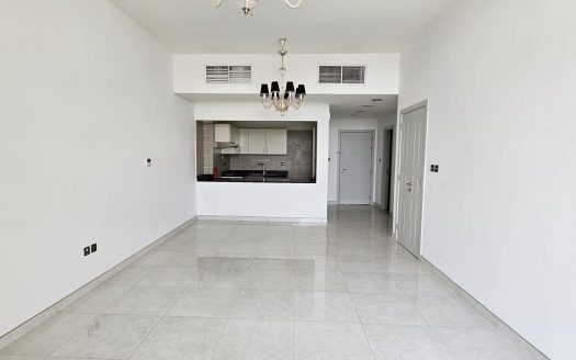 Prime Community | 1 Bedroom with Balcony | Vacant